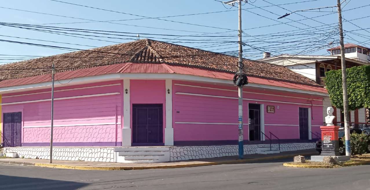 Centro de mujeres Ixchen Granada