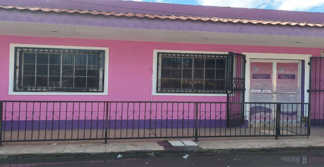 Centro de mujeres Ixchen León